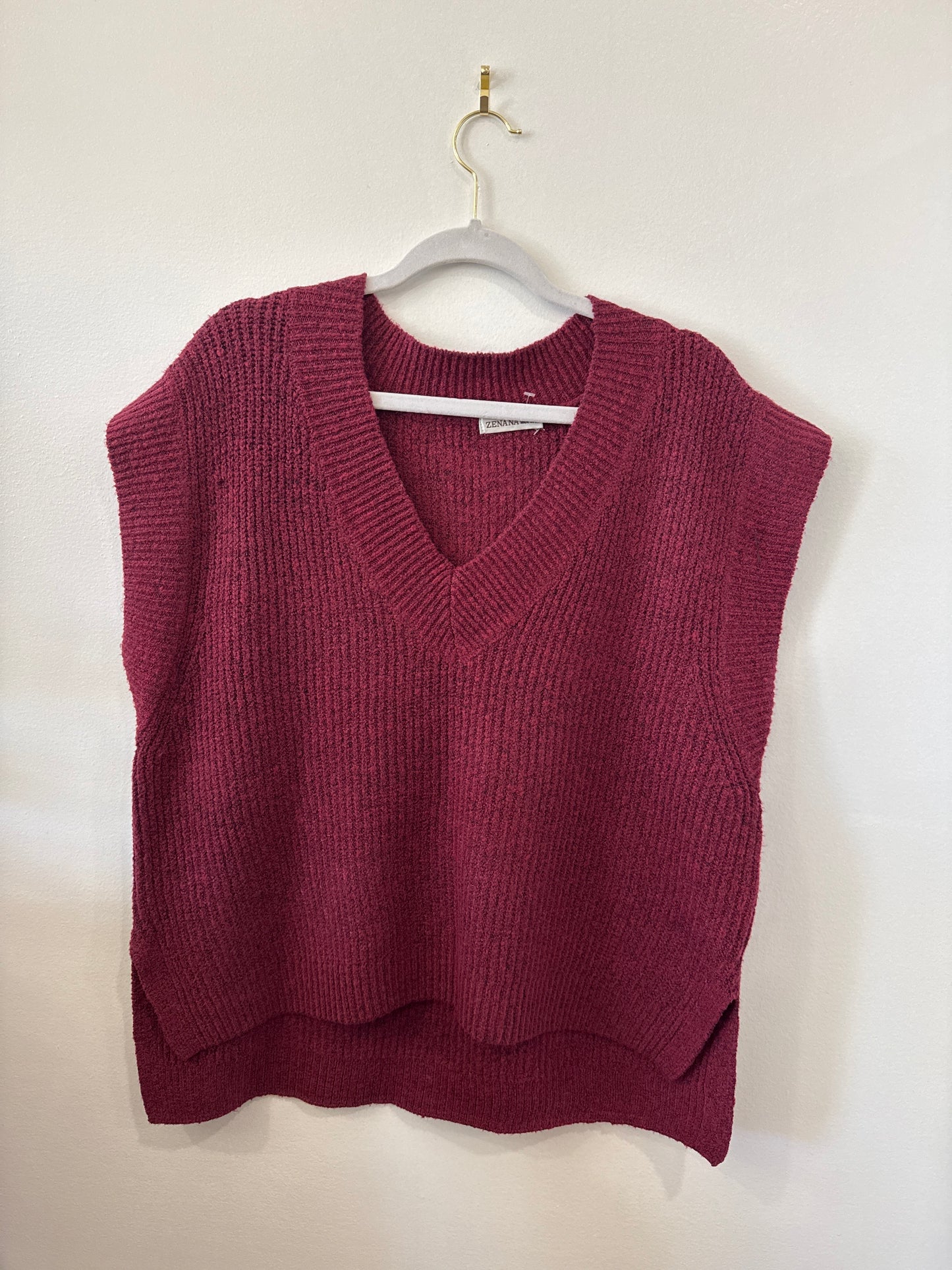 Chunky Sweater Vest (Maroon)
