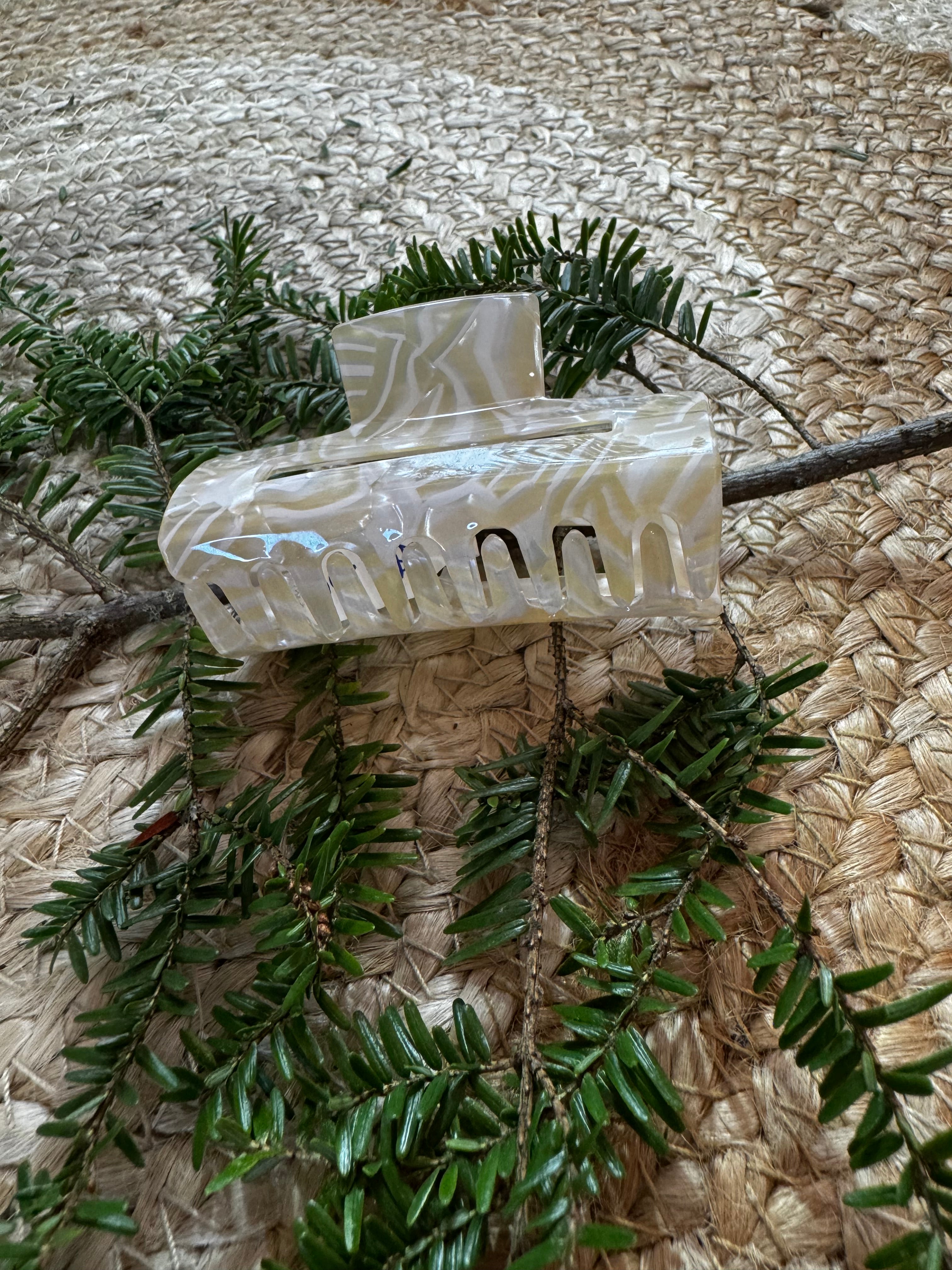 Cream & White Swirl Claw Hair Clip (Small)