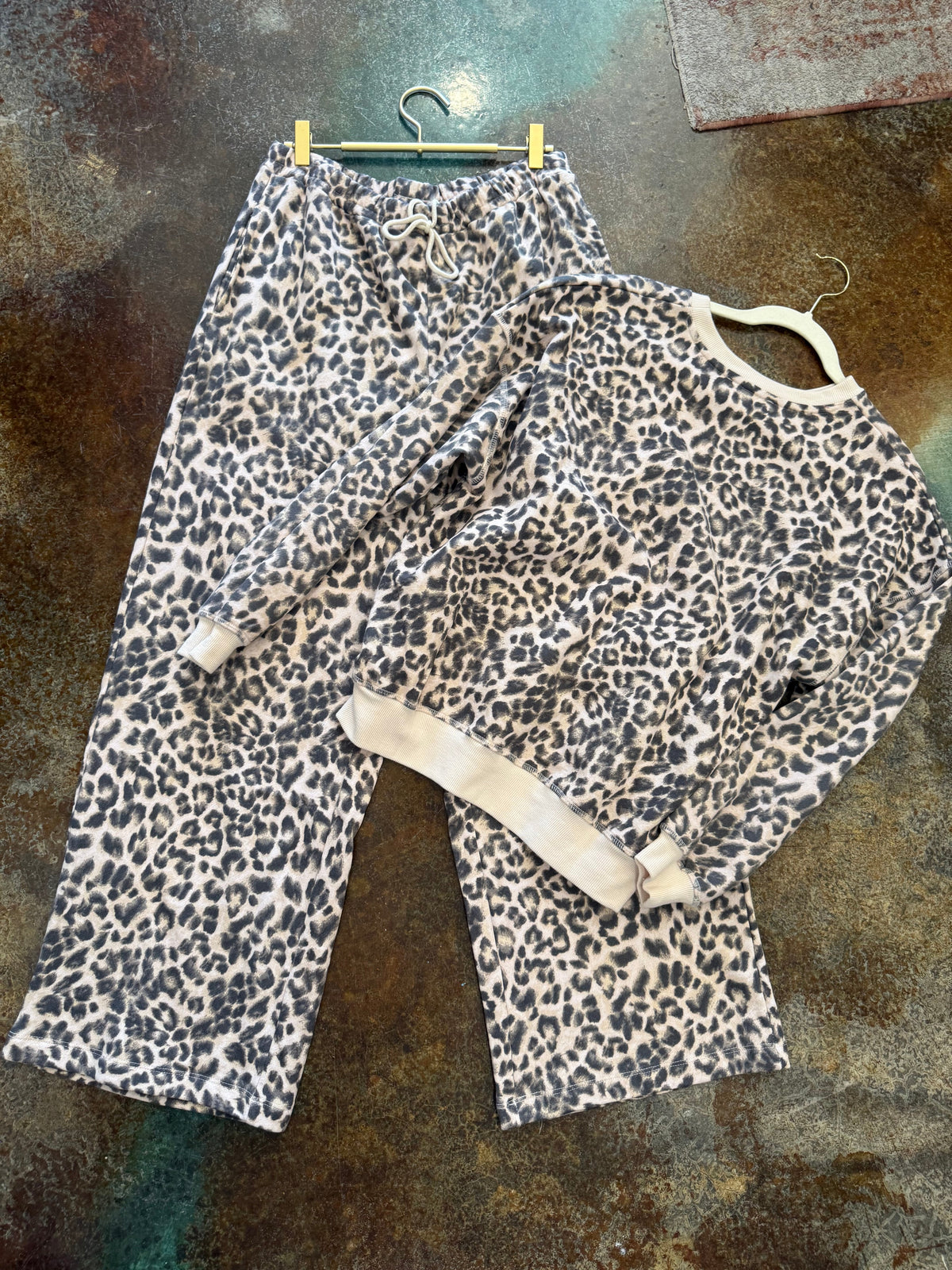 Leopard Crewneck