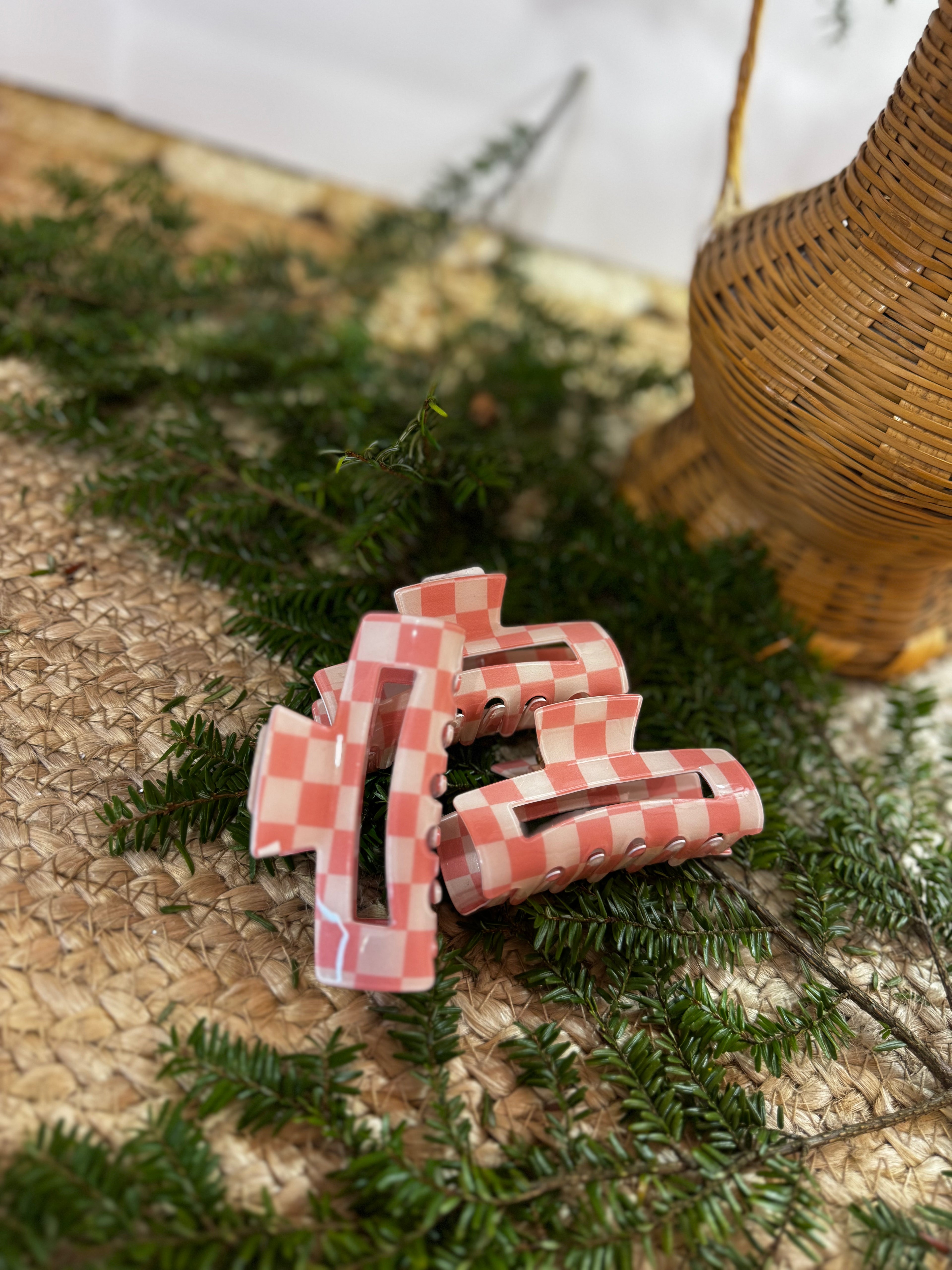 Pink & White Checkered Claw Hair Clip (Small)